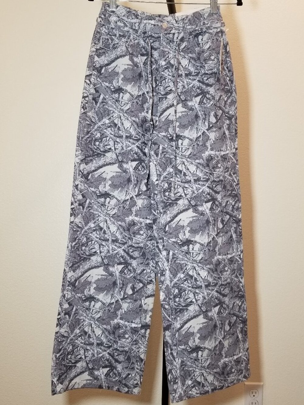 Common‎ Stitch Wide Leg High Rise Camo Jeans Womens Small Street Festival NWT
